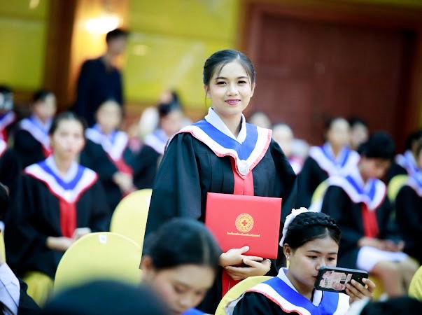 กิจกรรมนักศึกษาผู้ช่วยพยาบาล: วันสำเร็จการศึกษาและพิธีมอบประกาศนียบัตร