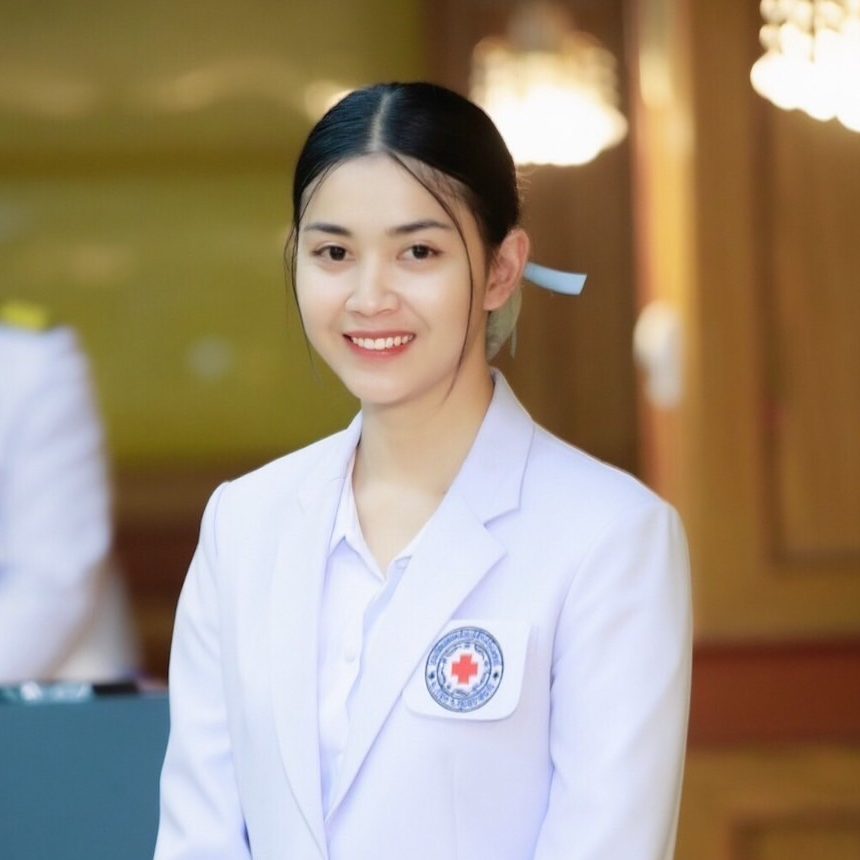นางสาวกนกวรรณ พัฒพันธ์ ผู้ช่วยฝ่ายวิชาการ